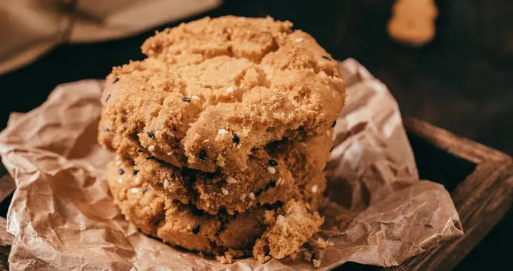 多名院士调查发现：吃一块桃酥，就等于吃两勺糖，真的假的？