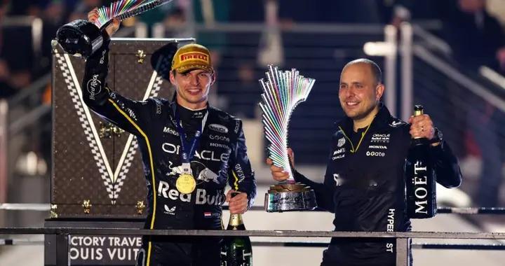 红牛已崩！兰比亚斯携维斯塔潘夺冠密码转投迈凯伦