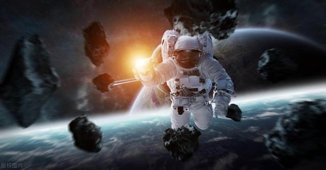 太空漫步：神舟飞船的揽月之旅