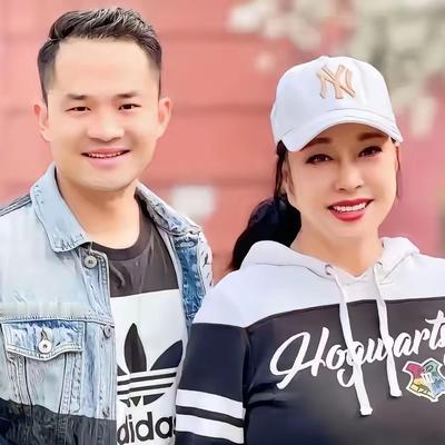 优优时尚穿搭：刘晓庆与小他38岁的前男友