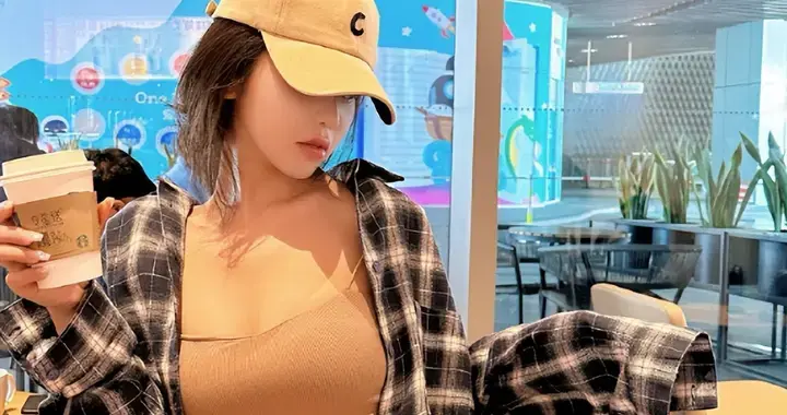 太炸裂！女网红司晓迪自曝睡遍顶流，另类排行榜真绝了