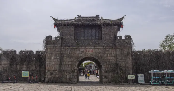 前面就是沙家浜