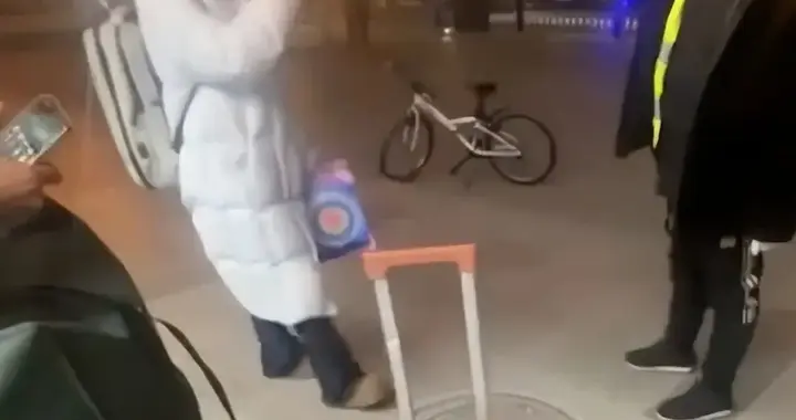 几名女大学生在长春火车站遭男揽客威胁！当地:张某巍行政拘留