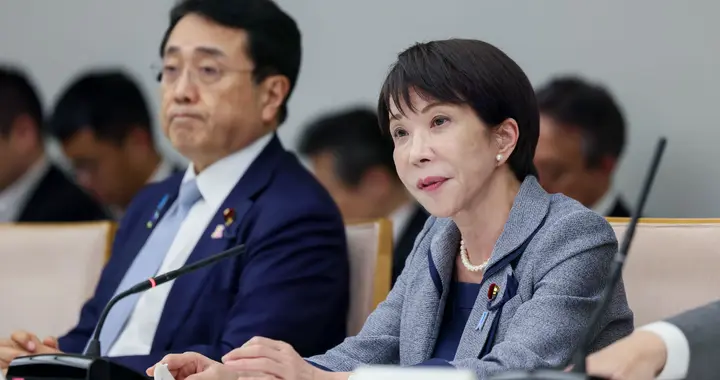 首相亲自接船！75万桶加拿大原油抵日，还不够日本一天用的
