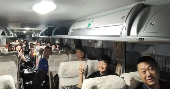 就在今天！8月16日下午，排球传来李盈莹、赵勇、杨舒茗消息