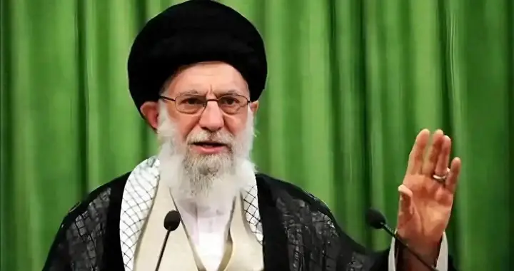 一旦战争爆发，伊朗唯一活路，就是把那一万枚导弹一次全打出去！