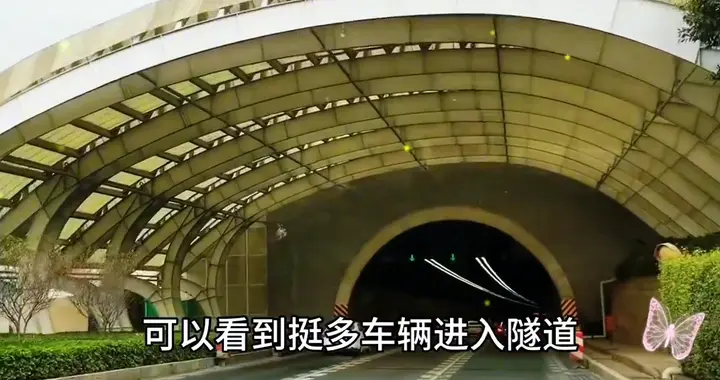实拍中国第一条海底隧道，下潜海底70米，中国的基建技术太牛了