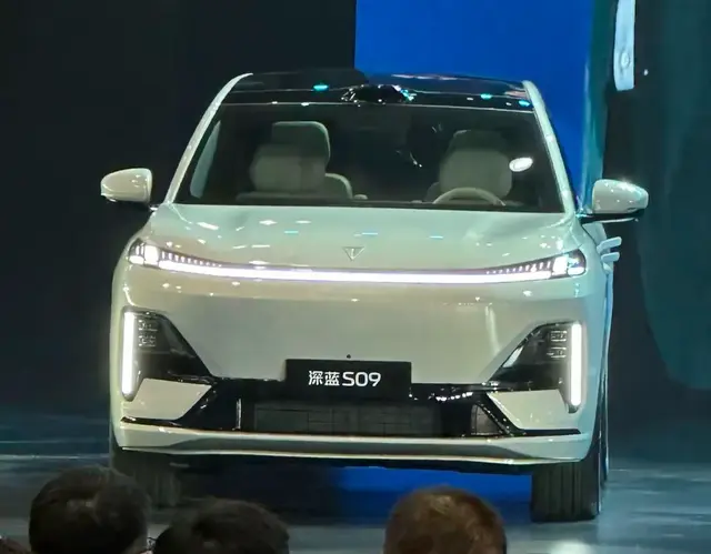 尺寸不输理想L9，1.5T增程+6座布局，深蓝S09有望比理想便宜10万