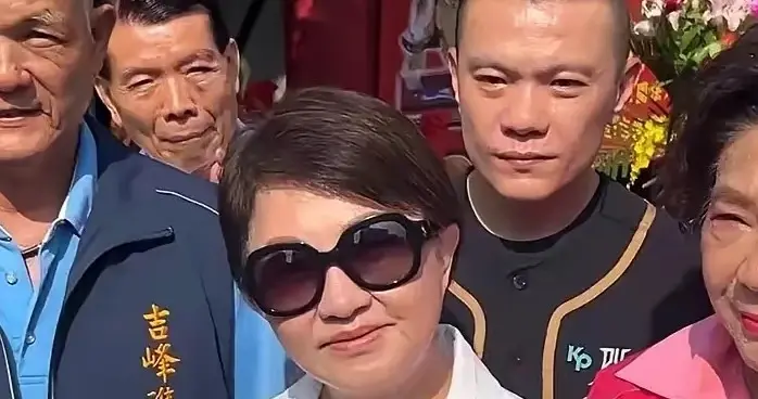 卢秀燕为什么接任蒋万安竞选总部的主委？