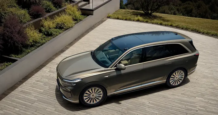 家用SUV如何选？这款纯电六座SUV让我省心又省力！