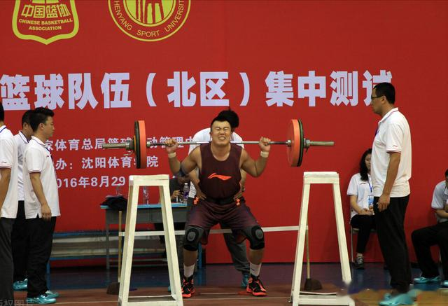 一文看懂：深蹲练哪里？到底要蹲多低？我们要不要蹲到底？