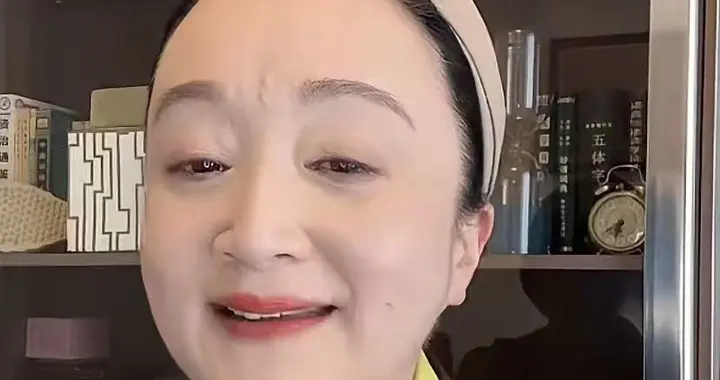 64岁杨昆做老花眼手术！表示砸锅卖铁也要做，现在眼前一片光明