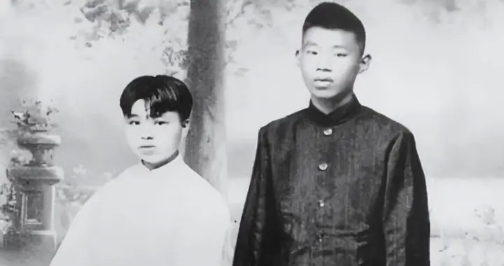 建国后，长沙一寡妇家门口停满小轿车，邻居打听才知都是中央领导