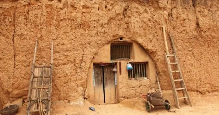 王鼎钧回忆 关山夺路 十