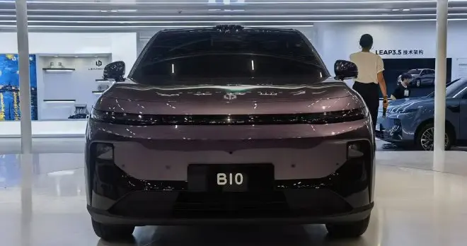 9.98万起，但我劝你直接看11.98万——零跑B10激光雷达版值在哪？