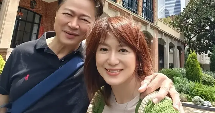 赖岳谦遭封杀，黄智贤变节，洪秀柱率统派齐聚重庆新疆商统一大计