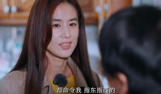 离婚后，黄圣依回娘家住遭父母嫌，妈妈：你硬要搬回来和我们同住