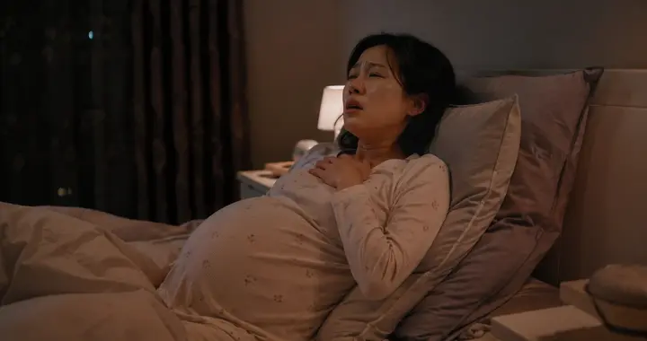 妊娠合并心衰要盯紧气短，不能平卧和下肢水肿需尽快评估