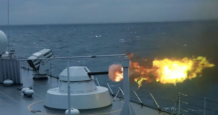 赶在春节之前，解放军在南海埋下“定海神针”，做好万全准备