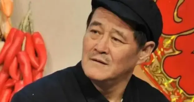 赵本山当面提点闫学晶，别忘了本，女方却没听进去