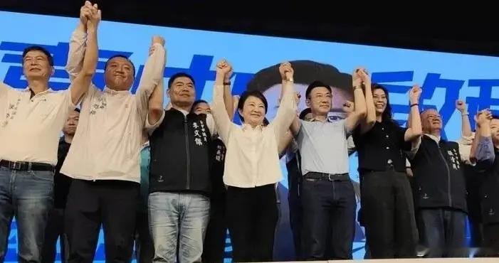 郑丽文一天三场，江启臣有小九九，历史哥同台郑丽文徐巧芯