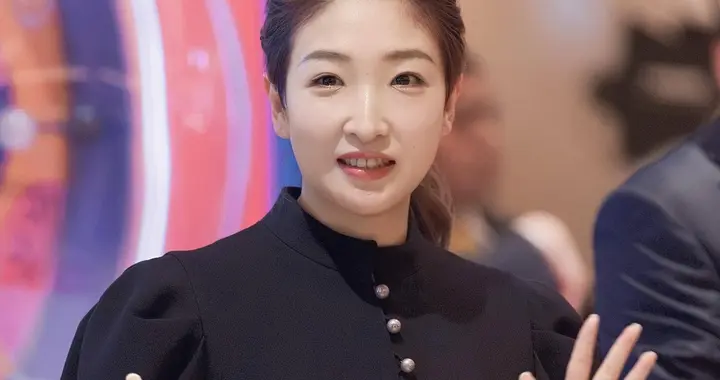 34岁刘诗雯惊现澳门，穿黑珍珠收腰衫配高马尾，又美又飒太美了！