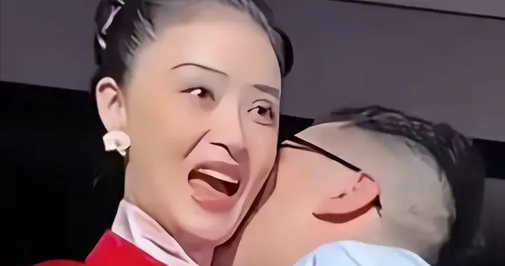 蒋欣被占便宜当场大叫，袭胸、吻脖子只是冰山一角，个个荒唐