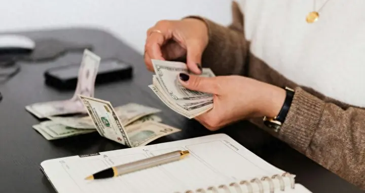 浙江百亿富豪，刚刚拿下一个IPO