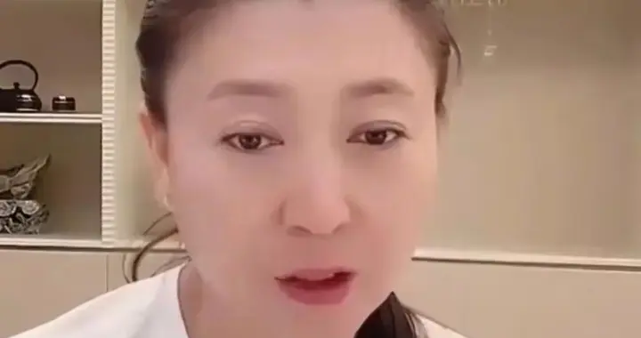 闫学晶道歉了，不是她认错了，而是怕丢了饭碗！