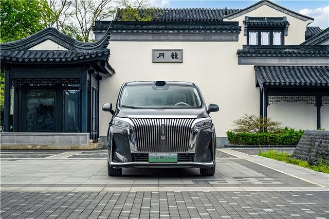 魏建军五一露营用高山MPV证明：青年魂永不掉线