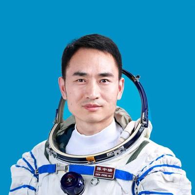 冯凶化吉：航天员们都是英雄，为国家做出贡
