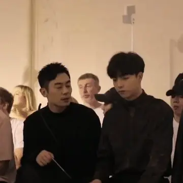 戳破你的彩泡泡：陈立农去看个秀也得被朱亚