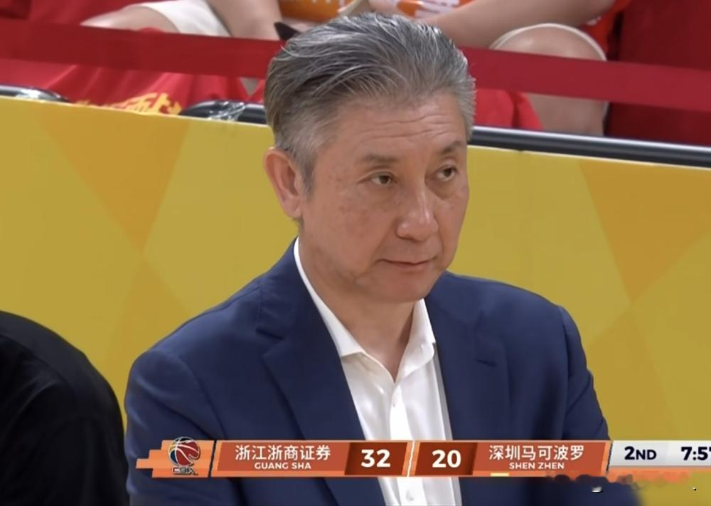 从26分到6分，贺希宁累垮了，深圳队也倒下了。   G2狂砍26分，所...