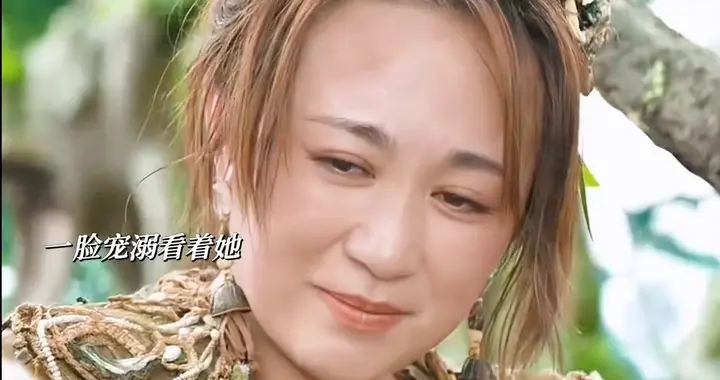 马丽太宠啦：胡胡想要 胡胡得到😘好治愈的画面，胡胡想要嘴上