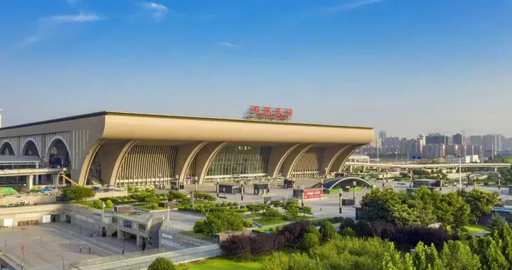 被雄安“截胡”，石家庄铁路枢纽的危与机