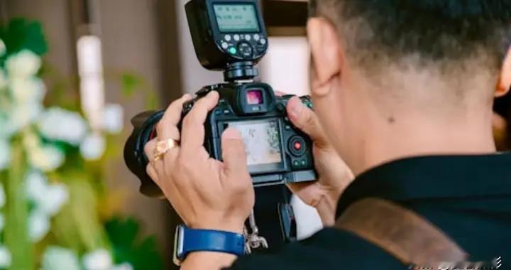 神牛（GODOX）与保富图（PROFOTO）：经济型与高端闪光灯对比