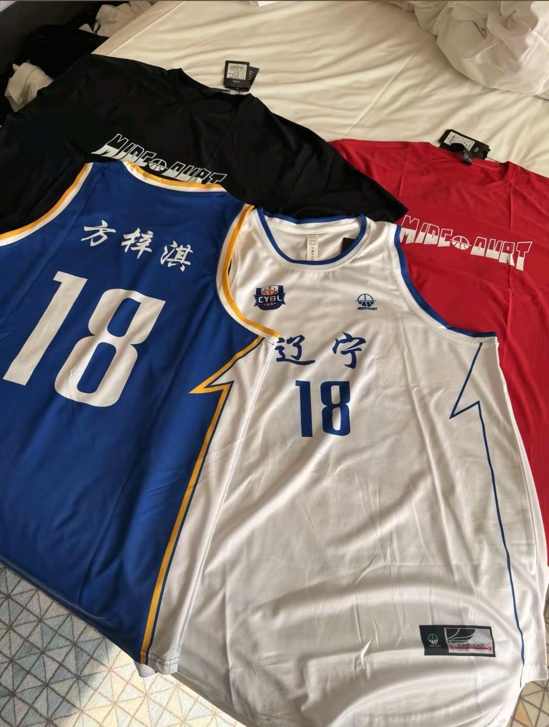 我只能找到这些了，辽宁男篮，加油！落下的那两个别挑理啊，我发动球迷帮找...
