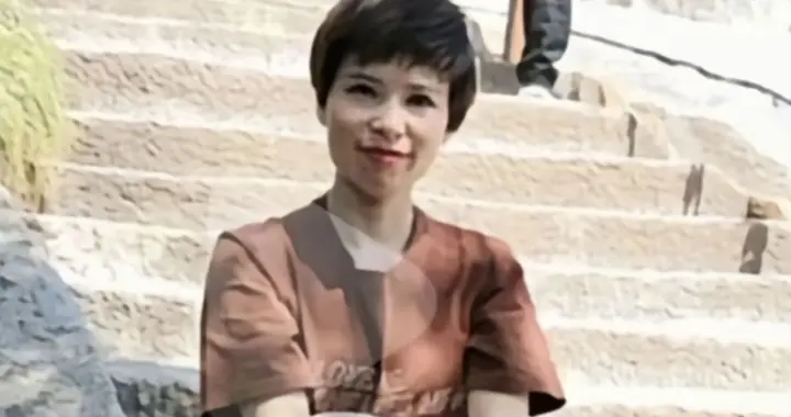 场子姐曾经无家可归幸得朋友帮助 第三者潘某素颜照曝光 评论区沦陷