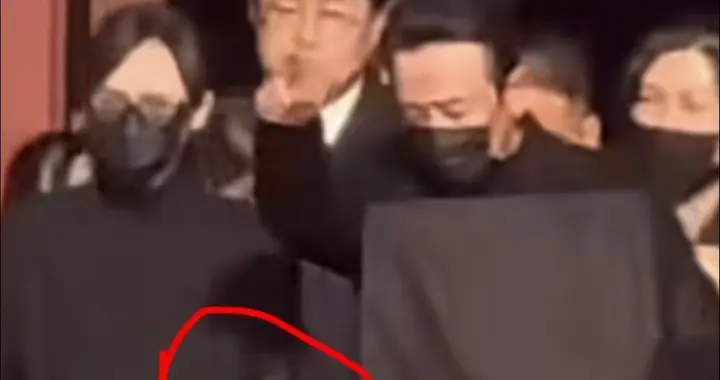 罗晋父亲追悼会！曝唐嫣一早抵达帮忙迎宾，唐爸来送亲家最后一程