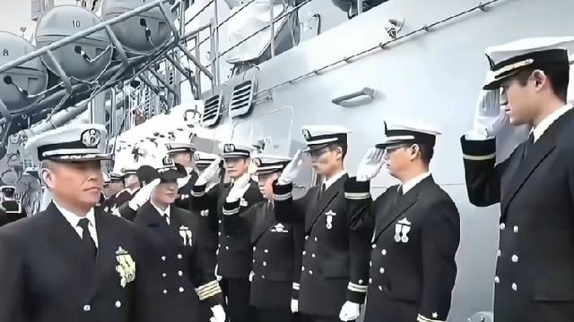 痞子李：【专家：日本故意不满员，就是在为