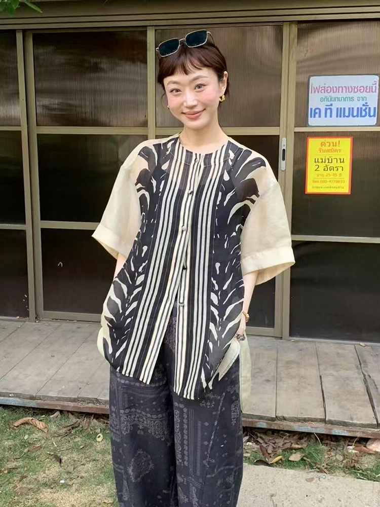 高级感轻奢洋气减龄圆领印花短袖衬衫