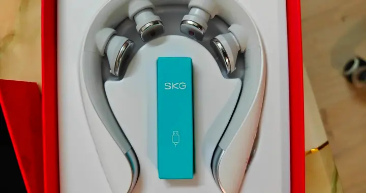 两度折戟A股后转投港股，SKG的网红按摩仪神话，能打动资本吗？