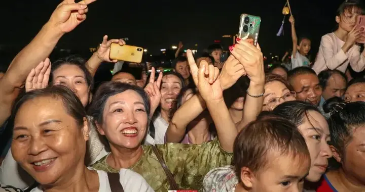 网友说“上次这么火是三国”，荆州：抓紧复盘这次我要火更久！