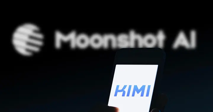 Kimi半年融资39亿美元，AI军备竞赛的最后一轮狂欢？