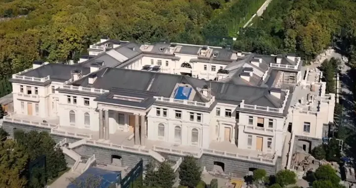 自由电台卫星图像显示普京瓦尔代官邸新增15处防空阵地