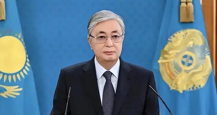 哈萨克斯坦总统官宣：将放弃超级大总统制，改换新政体