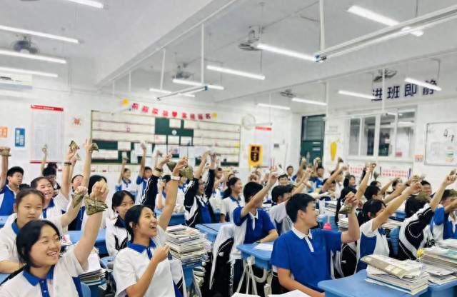 深圳中考录取结束，三个家庭两种结果