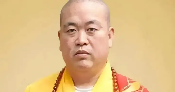 大快人心！释永信被提起公诉，四项罪名曝光，佛门神话彻底破灭