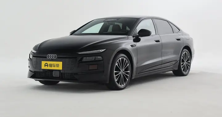 一汽奥迪A6L e-tron到店 近800km续航 搭载华为智驾