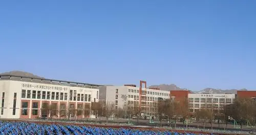 南充一中学被要求取消早操制度，校方回应：符合要求，将坚持开展